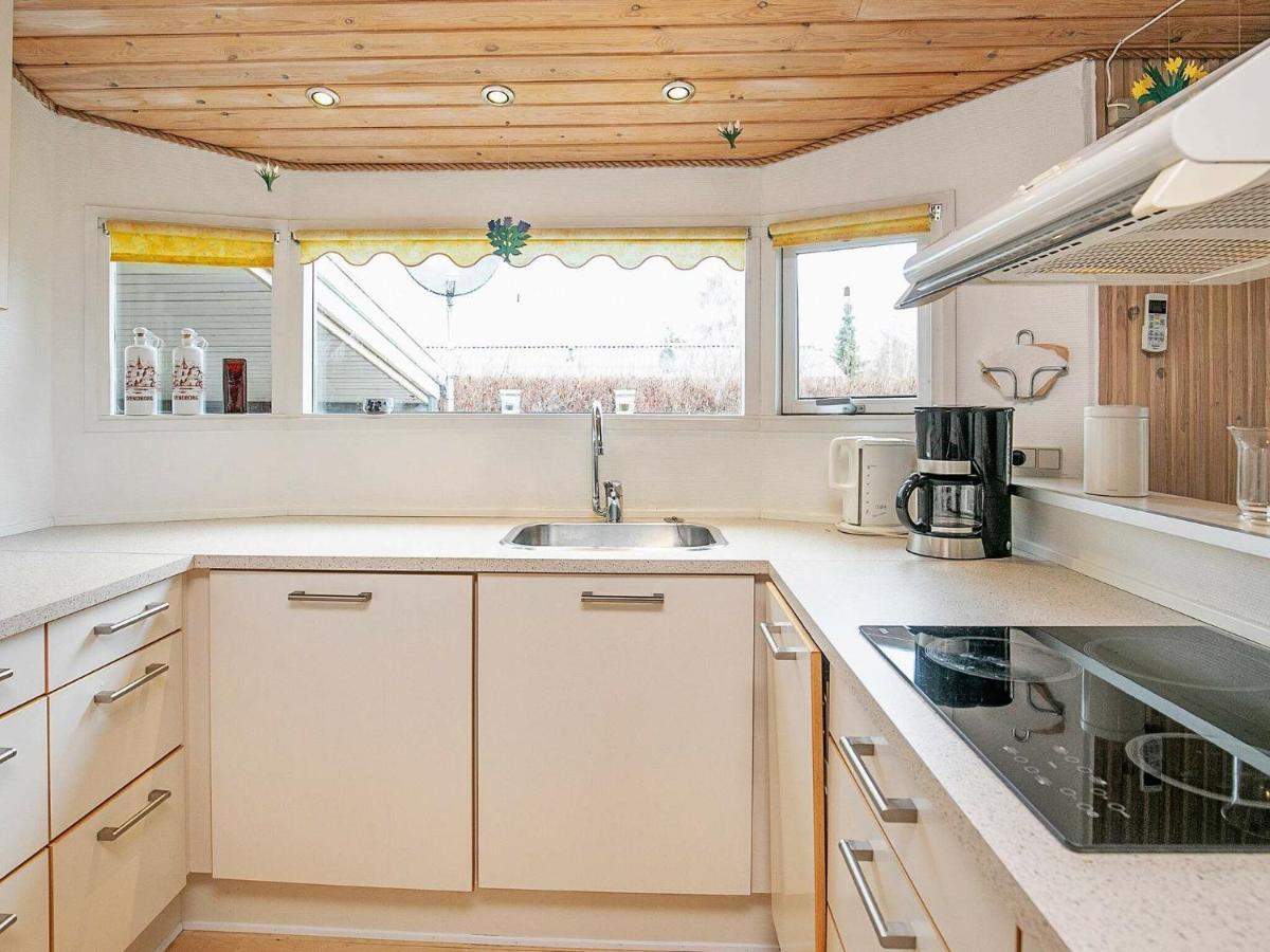 8 Person Holiday Home In Hesselager Екстер'єр фото